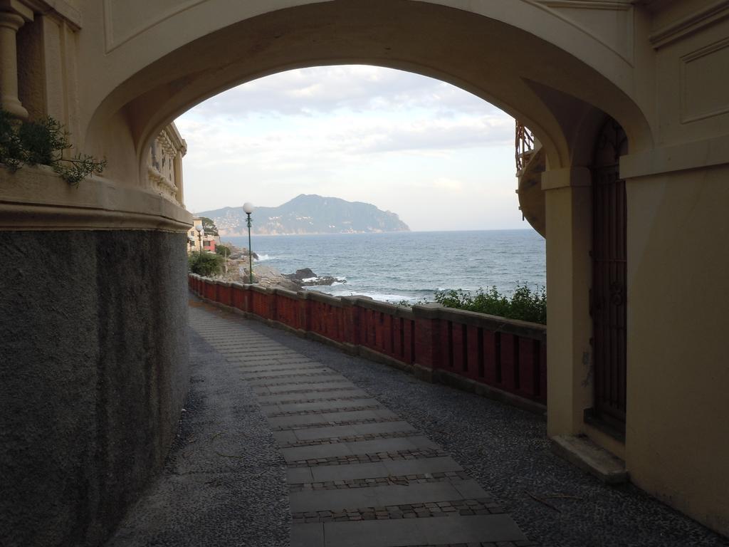 Апартаменты La Mansarda Sul Mare Больяско Экстерьер фото
